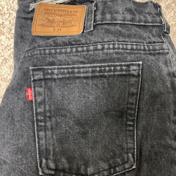 LEVIS SIZE 32 JEANS WITH ONE RIP IN RIGHT LEG - Picture 1 of 4